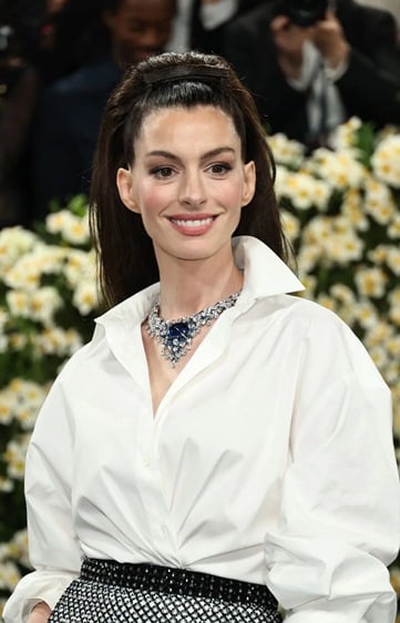 المجوهرات الفاخرة تتحول إلى حديث حفل Met Gala  لعام 2025 والقلادات المرصعة بالألماس والأحجار الكريمة تتصدر المنافسة بين النج